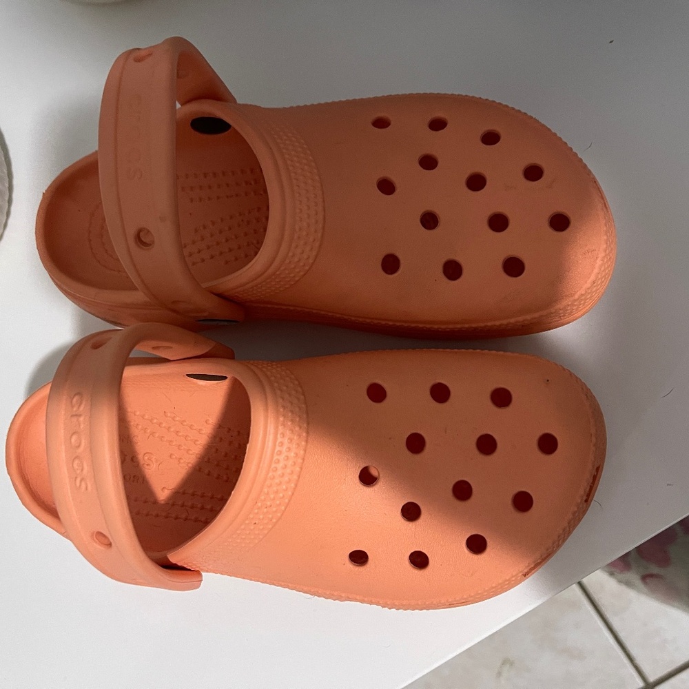 Crocs classic platform clogs - image 1